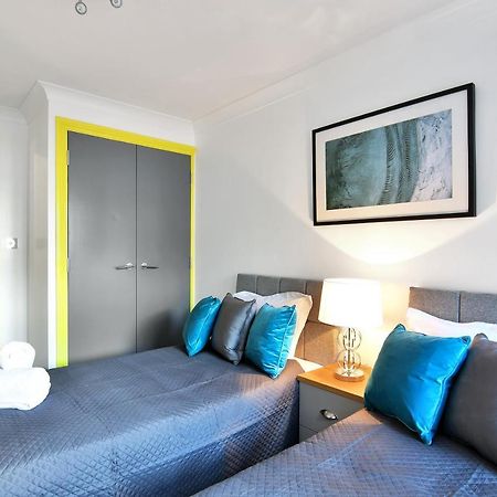 Xclusive Living Stay In City Centre, The Qube バーミンガム エクステリア 写真