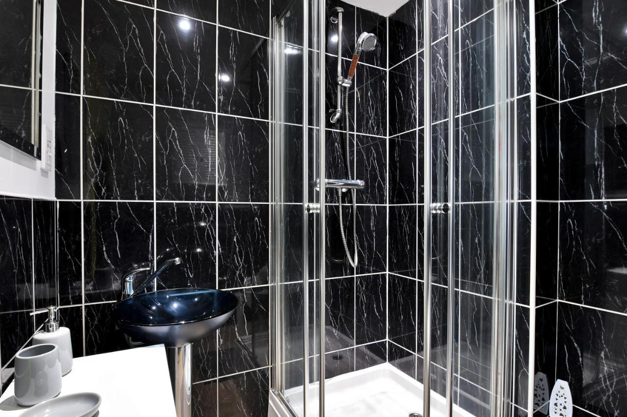 Xclusive Living Stay In City Centre, The Qube バーミンガム エクステリア 写真